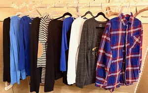 lot 294 image: Ten (10) Long Sleeve Womens Tops (Size Range in Photos)