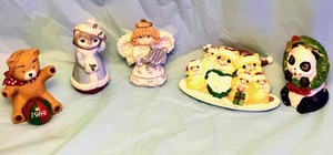 lot 314 image: Five (5) Vintage GiftCo & Hallmark Figures & Ornaments
