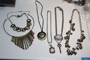 lot 71 image: Bronze colored metal jewelry