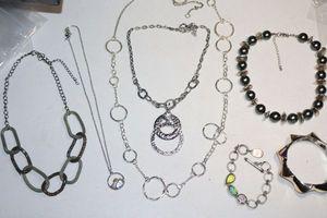 lot 72 image: Silver toned jewelry