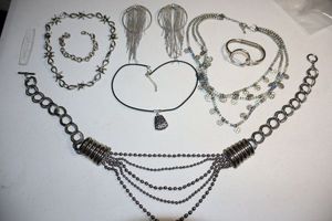 lot 94 image: Silver toned jewelry