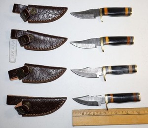 lot 123 image: Damascus steel knives set of 4 small hunting knives with brass finger guard
