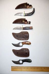 lot 102 image: Damascus steel knives Small Hunting knives
