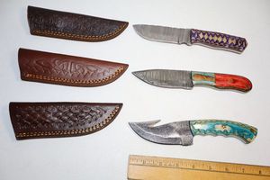 lot 135 image: Damascus steel knives Hunting and skinner knives