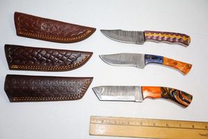 lot 138 image: Damascus steel knives Hunting knives