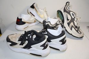 lot 44 image: Nike Air shoes sizes 8-9