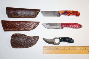 lot 38 image: Damascus steel knives - Hunting knives