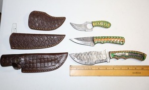 lot 11 image: Damascus steel knives - Hunting knives