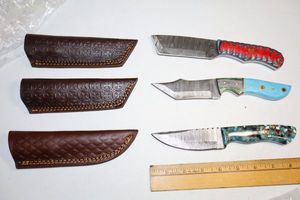 lot 16 image: Damascus steel knives - Hunting knives