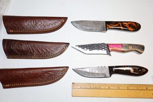 lot 17 image: Damascus steel knives - Hunting knives