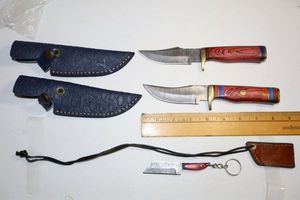 lot 22 image: Damascus steel knives - Hunting knives, and keychain knife