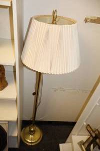 lot 163 image: Floor lamp