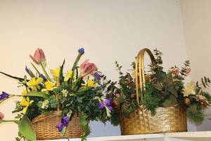 lot 157 image: Basket flower arrangements