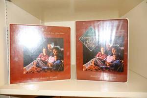lot 167 image: Parenting curriculum with cassette tapes - Growing Kids Gods Way