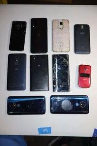 lot 49 image: Used cell phones