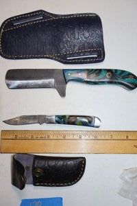 lot 178 image: New - Damascus steel bull cutter and folding pocket knives