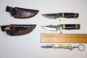 lot 195 image: New -Damascus steel hunting knives and folding keychain knife