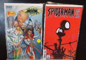 lot 72 image: LOT OF 2 COMIC BOOKS AS SHOWN