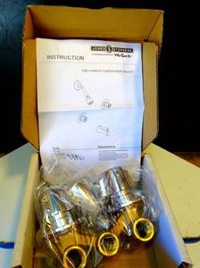 lot 84 image: NEW - OPEN BOX - JONES STEPHENS 2 HANDLE TUB AND SHOWER FAUCET