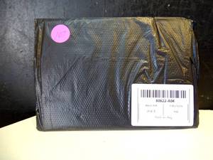 lot 107 image: NEW - LEATHER US PASSPORT PROTECTOR (SAME AS LOT 106)
