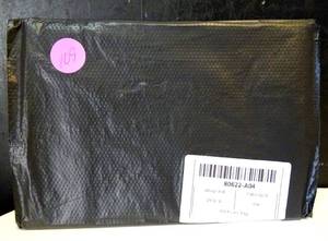 lot 109 image: NEW - LEATHER US PASSPORT PROTECTOR (SAME AS LOT 106)