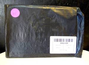 lot 111 image: NEW - LEATHER US PASSPORT PROTECTOR (SAME AS LOT 106)
