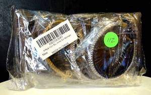 lot 112 image: NEW - 4 PC WOMENS DECORATIVE HAIR ACCESSORY PACKAGE