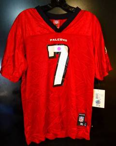 lot 177 image: NEW WTAGS - MICHAEL VICK ATLANTA FALCONS #7 JERSEY - SIZE YOUTH XL