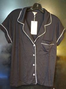 lot 184 image: BIG $ LOT - NEW EBERJEY WOMENS PAJAMA SET - SIZE SMALL (CHECK COMPS) $$$