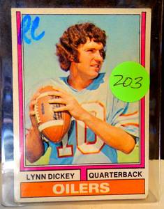lot 203 image: VINTAGE 1974 Topps Lynn Dickey #252 RC Houston Oilers