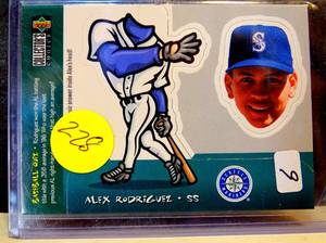lot 228 image: 1998 COLLECTORS CHOICE MINI BOBBLEHEAD CARD #26 - ALEX RODRIQUEZ