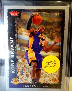 lot 259 image: 2008-09 FLEER KOBE BRYANT #101 - LA LAKERS