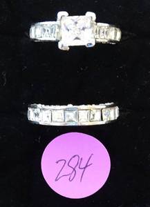 lot 284 image: FASHIONABLE WEDDING RING & ENGAGEMENT SET - NO MARKS (UNKNOWN METAL & STONES)