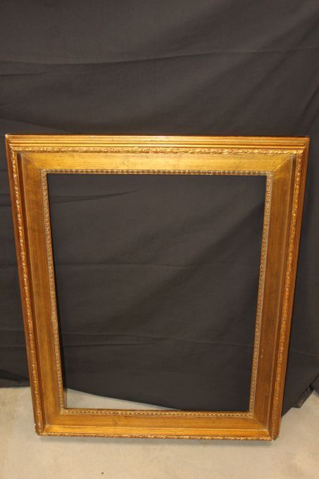 lot 97 image: Large Ornate Frame