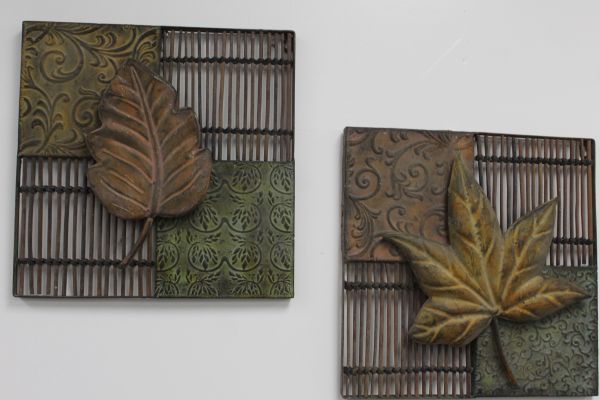 lot 138 image: Two Metal Wall Decor Pieces