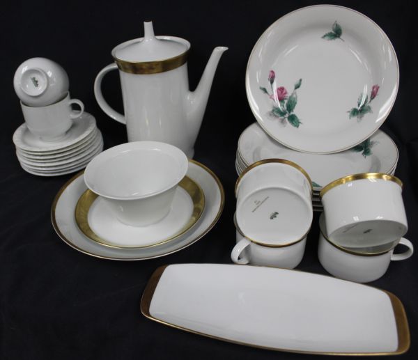 lot 175 image: Variety of Rosenthal Dishes, 24 Pieces
