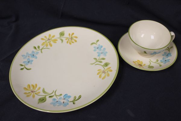 lot 177 image: Franciscan Earthenware, 18 pieces