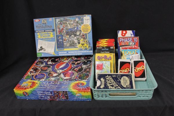 lot 186 image: Variety of Card Games and Puzzles