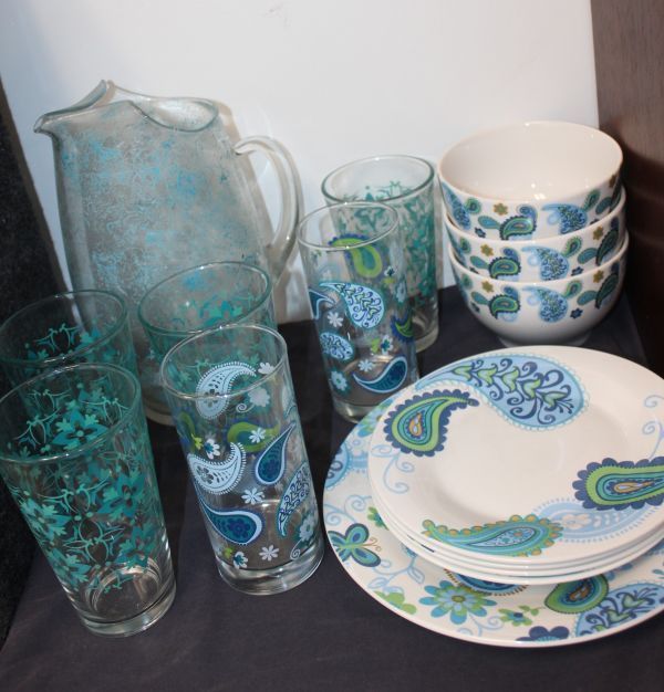 lot 232 image: Royal Norfolk 15-piece set