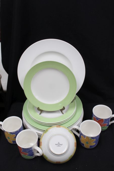 lot 23 image: Villeroy and Boch Mixed Dishes including, Switch Coffee Cups, Twist Alea Limone Rice Bowl, Tipo Green.com plates and white dinner plates, 17 Pieces in total