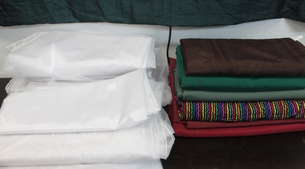 lot 32 image: Fabric as Shown
