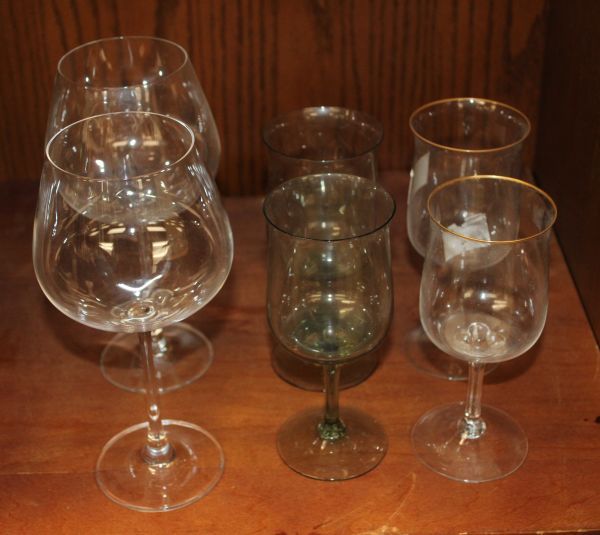 lot 45 image: Three Sets of Two Wine Glasses as shown
