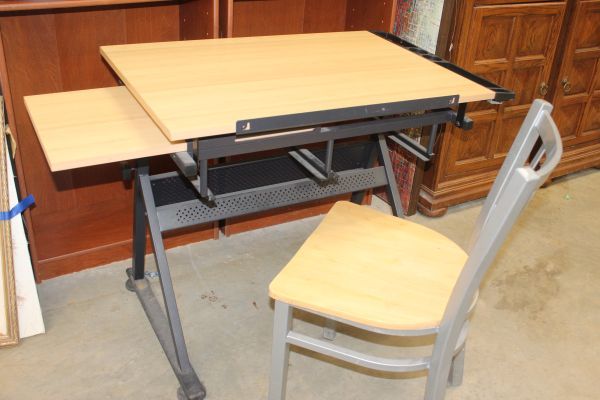 lot 70 image: Adjustable Drafting Table and Chair