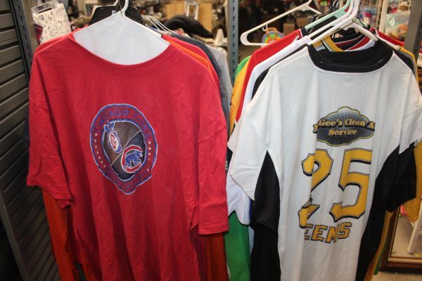 lot 244 image: Sport Shirts