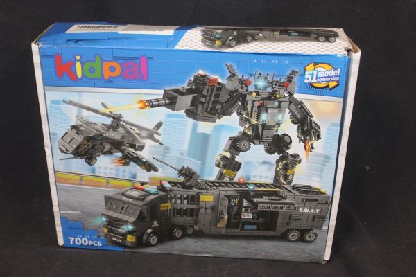 lot 252 image: Kidpal 51-in-1 Model Conversation Swat STEM Building Kit