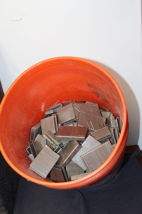lot 258 image: Generous Quantity of Industrial-grade collated Staples, 1-inch Crown 16-gauge Fine Wire Staples