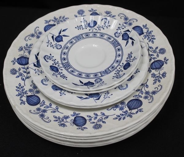 lot 260 image: Dinnerware Enoch Wedgwood Tunstall Blue Heritage Pattern, Featuring a white bae with a blue onion floral design