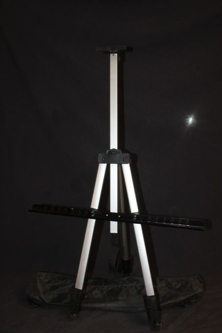 lot 290 image: Daler-Rowney Simply Portable Field Easel