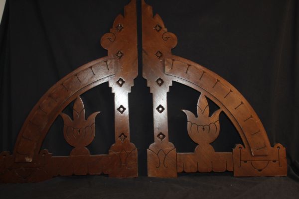 lot 295 image: Pair of Antique Hand-carved wooden architectural Corbels or pediments featureing decorative foliage designs