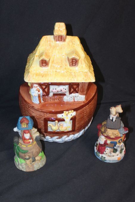 lot 299 image: Noahs Ark, Lidded Cookie Jar and Two dinner bells